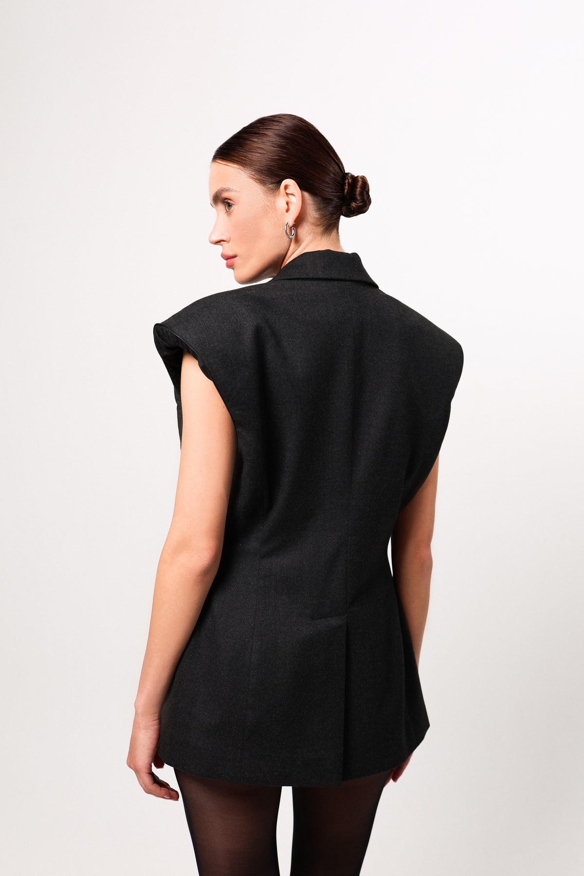 Tailored wool transformer blazer