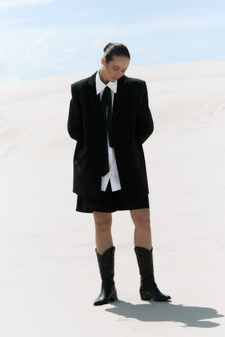 Straight-сut blazer with structured shoulders