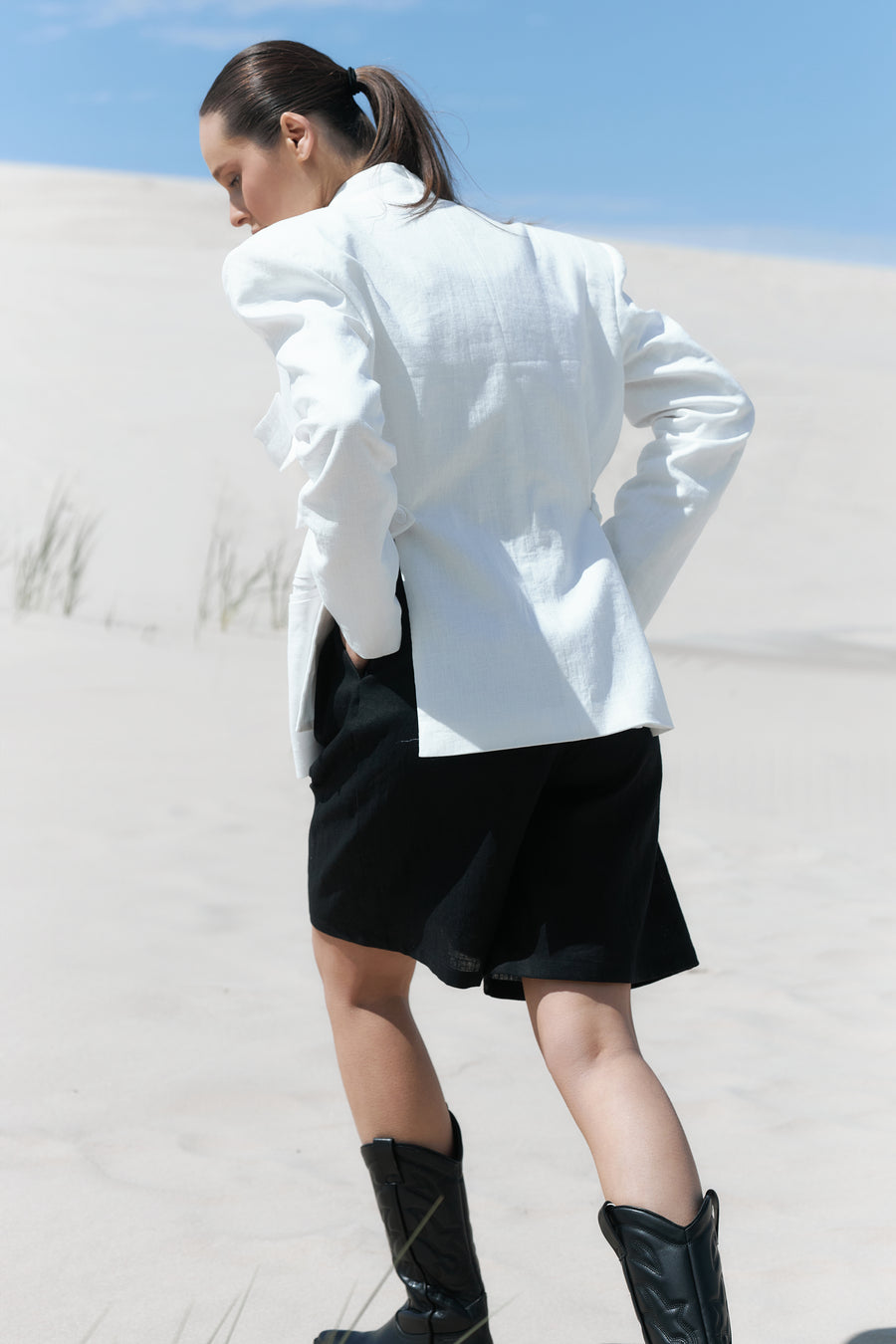 Linen multi-way blazer with structured shoulders