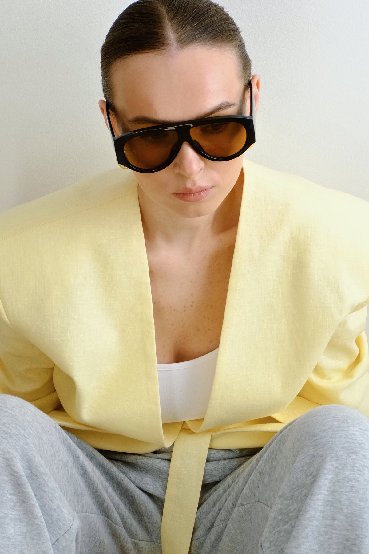 Linen multi-way blazer with structured shoulders