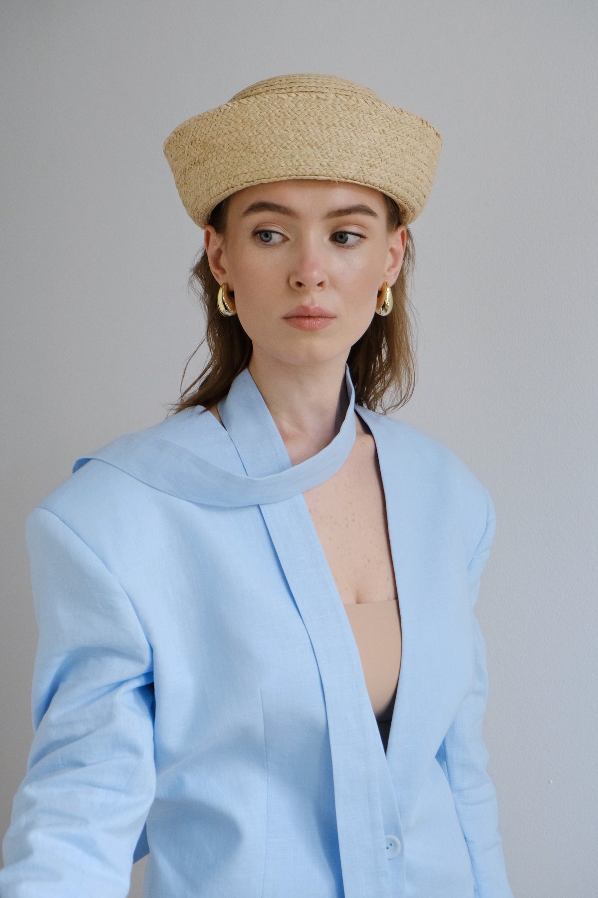 Linen multi-way blazer with structured shoulders